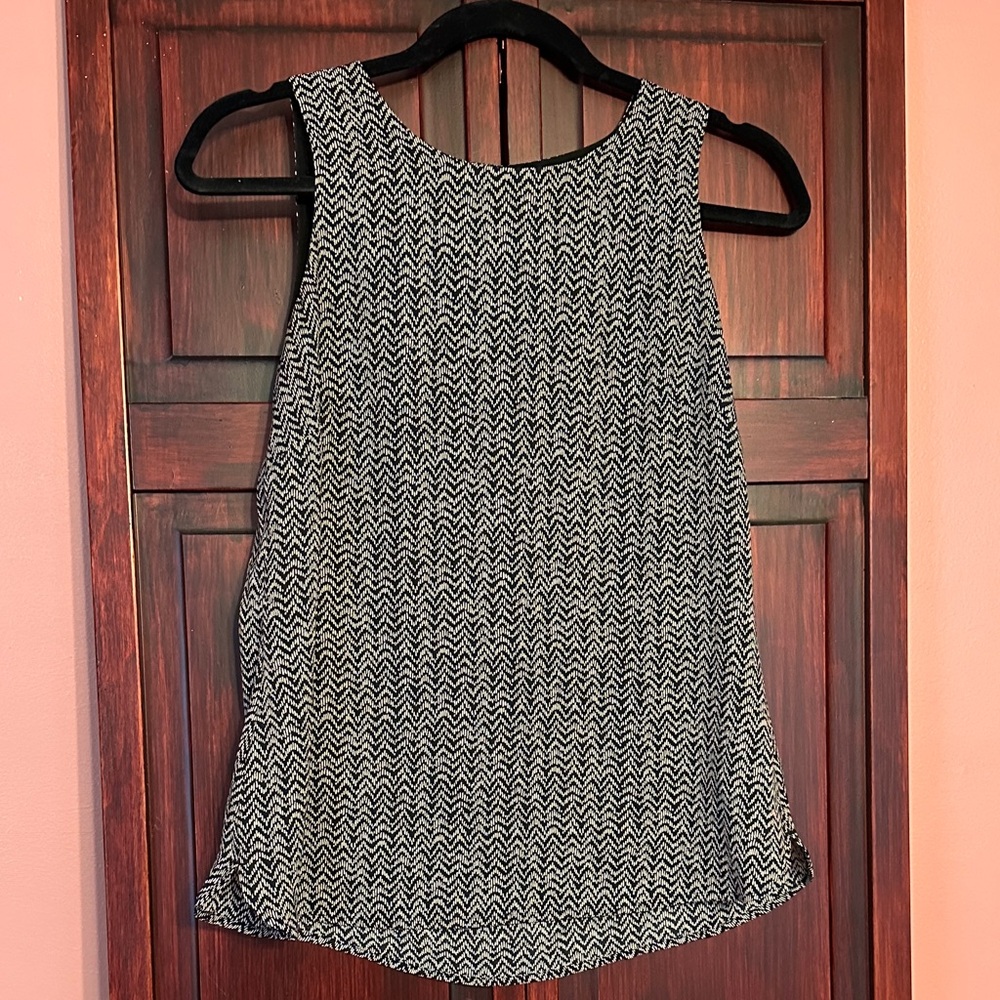 LOFT Monochrome Zigzag Tank Top
